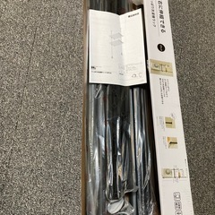 新品 左右に収縮できるつっぱり洗濯機ラックの画像