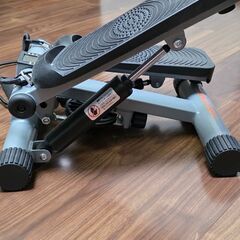 足踏み健康器具ステッパーの画像