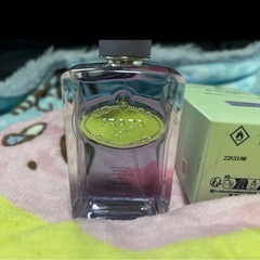 ほぼ新品 PRADA香水100mlの画像