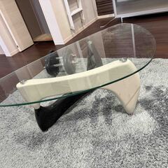 おしゃれ ガラステーブルの画像