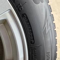 175/80/15 スタッドレス 2022年製8分山の画像