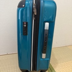 キャリーバッグの画像