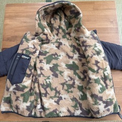 リバーシブルジャケット　サイズ110の画像