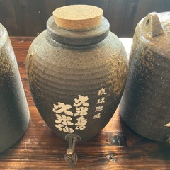 泡盛の瓶の画像