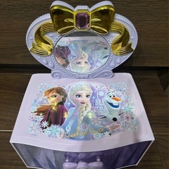 ★アナ雪　鏡付き小物入れ★の画像