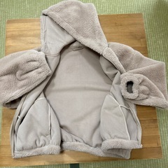 GU ボアジャケット　サイズ150の画像