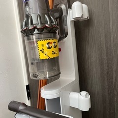 ダイソン　ジャンク　dyson 掃除機　sv12 コードレスクリーナーの画像
