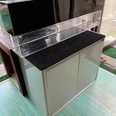 水槽の画像