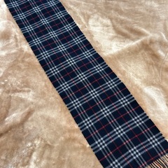 バーバリーBURBERRYマフラーストールショールスカーフネイビー紺色系ダークブルー青色系ノバチェックカシミヤカシミア50％ウール50％イングランド製イギリス製 英国製レディース女性用婦人ウィメンズwomen’sメンズmen’s男性用紳士 ユニセックス男女兼用の画像