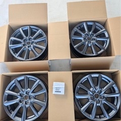 新品未使用　マツダ3 純正ホイールの画像