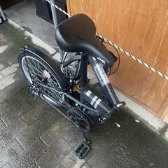 リサイクルショップどりーむ荒田店　No571 超美品！ほぼ新車！　JEEP　ギア切り替え６段変速　LEDライト付き　新車購入より１か月ほど！　定価約３．６万円の画像