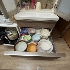 食器棚の画像