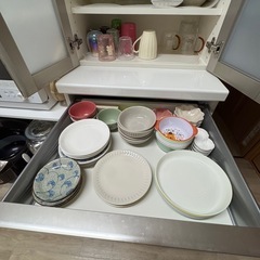 食器棚の画像
