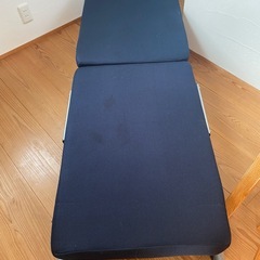 折りたたみベッドの画像