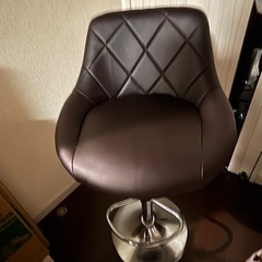 カウンターチェアー2個の画像