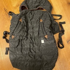 【美品】蓄熱　ホットベビーハグカバー ベビーケープ 抱っこ紐 防寒 ケープ 抱っこ紐用カバー 抱っこカバー ベビーカーカバー 防寒カバー チャイルドシート 風よけ ハグウェア CARESTARの画像