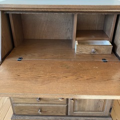 机　ライティングデスクの画像