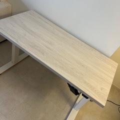 昇降式デスクの画像