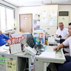 企画営業職（飛び込み・テレアポなし／昇給・賞与あり／福利厚生・手当充実／年間休日120日以上）の画像