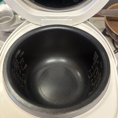 炊飯器の画像