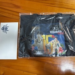 琉球ゴールデンキングス松脇選手とトートバッグの画像