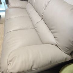 3人用ソファの画像