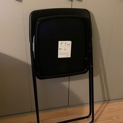 IKEA 折り畳み椅子(ブラック)の画像