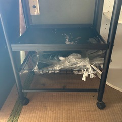 スチール製レンジ台の画像