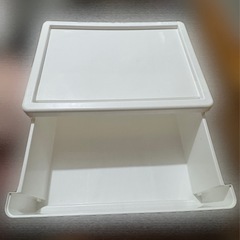 4段衣装ケース 白の画像