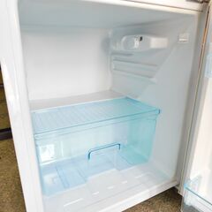 【JM878】Abitelax アビテラックス 冷蔵庫 ホワイトストライプ AR-100E-W [96L /2ドア /右開きタイプ] [冷凍室 30L]の画像