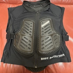 バイクボディプロテクターの画像