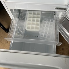 2023年製 ヤマダセレクトのノンフロン冷凍冷蔵庫「YRZ-F15J」の画像