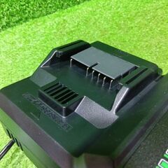 ハイコーキ(HIKOKI UC18YDML 2ポート急速充電器【船橋馬込店】【店頭取引限定】【未使用】管理番号：ITCP0A2XJYHEの画像