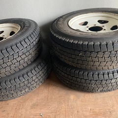 215.80.15 スタッドレス　8山の画像