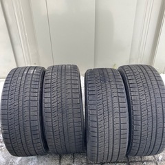 スタッドレス245/40R18 VRX2  4本セットの画像