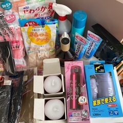 【まとめ】日用品まとめ売り トイレットペーパー ゴム手袋 水筒 歯磨き粉の画像