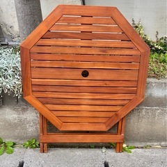 八角形折りたたみテーブルの画像