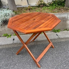 八角形折りたたみテーブルの画像