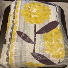 【中古美品】家具調こたつ・北欧柄こたつ布団・座椅子のセットの画像