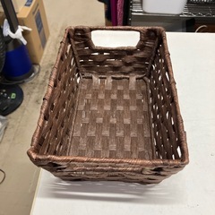 2511-305 ブラウン　かご編みバスケット
の画像