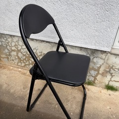 パイプ椅子　ブラック　びひん美品の画像