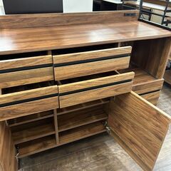 【リユ-スのサカイ広島石内店】ジモティ割！３枚扉オープンボード/クリ-ニング済み/HG-7861/広島市 家具　佐伯区 家具　南区 家具　西区 家具　東区 家具　中区 家具　安佐南区 家具　安佐北区 家具　安芸区 家具　府中町 家具　海田町 家具　熊野町 家具　坂町 家具　廿日市市 家具			 			の画像