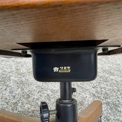 オールド　カリモク　コロニアル　キャスター付きチェア　の画像