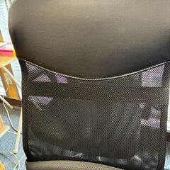 黒の事務イス4本セット8000円（状態・動作良好）の画像