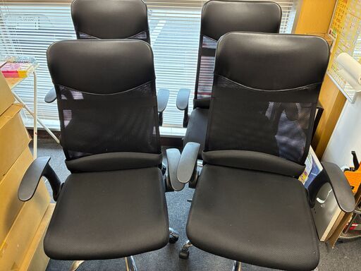 黒の事務イス4本セット（状態・動作良好）