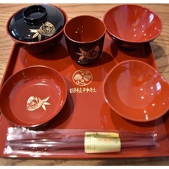 【引き取り限定】お食い初めセットと犬張子の置物の画像