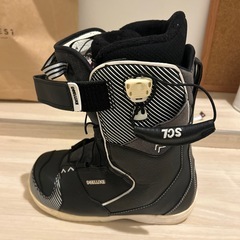 DEELUXE:スノーボードの靴の画像