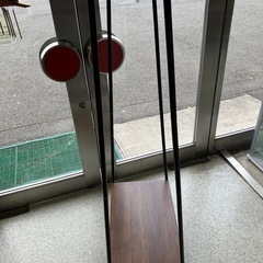 ロ 2511-307 シンプルでオシャレなハンガーラック 中古の画像