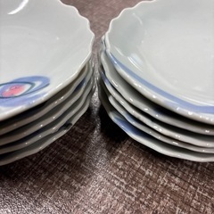 輪花型のお皿10枚の画像