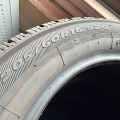 トーヨー スタッドレス GARIT GIZ 205/60R16 4本セット
の画像
